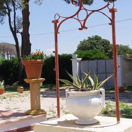 Il Giardino Del Barone Nyaraló Alezio